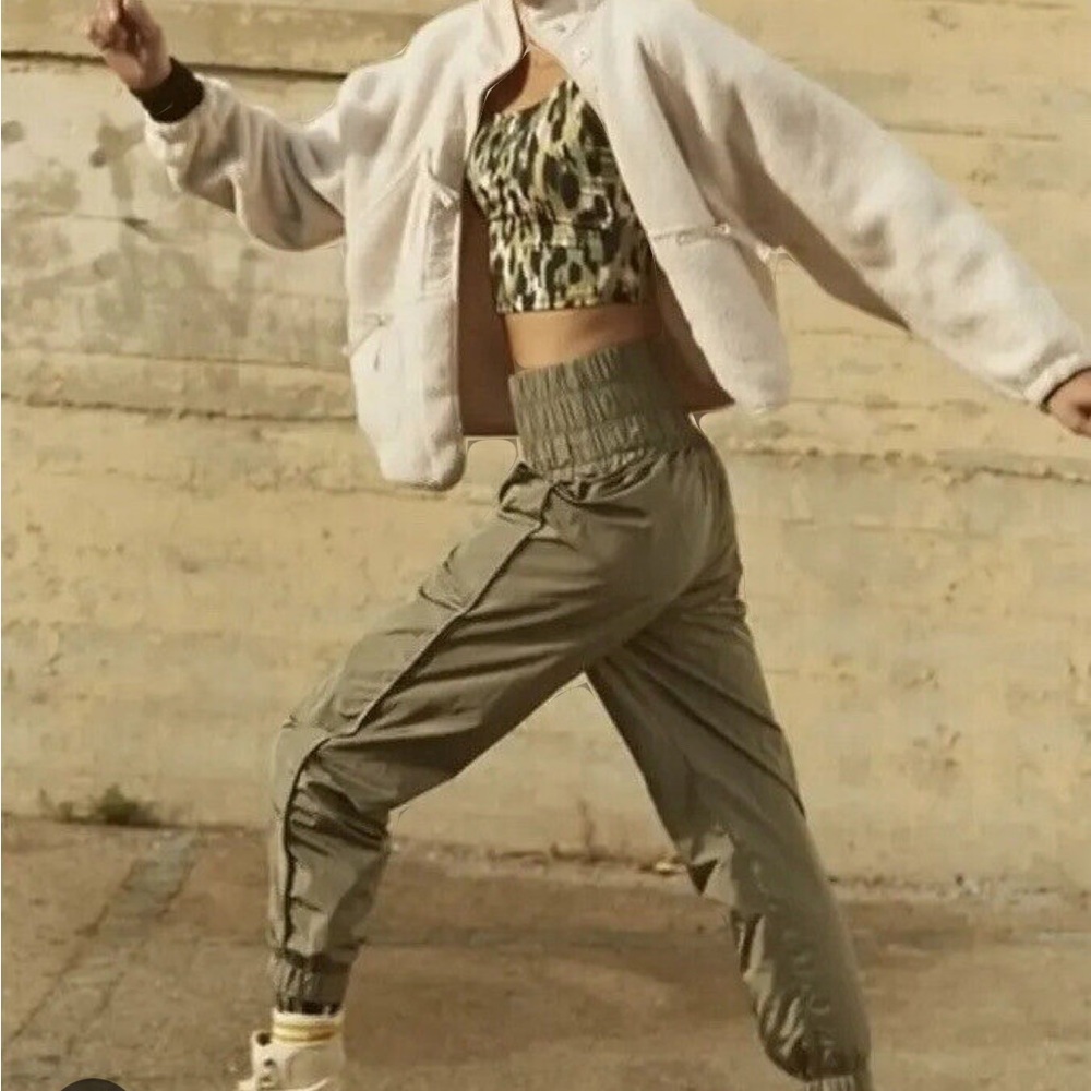 Free People the way home joggers